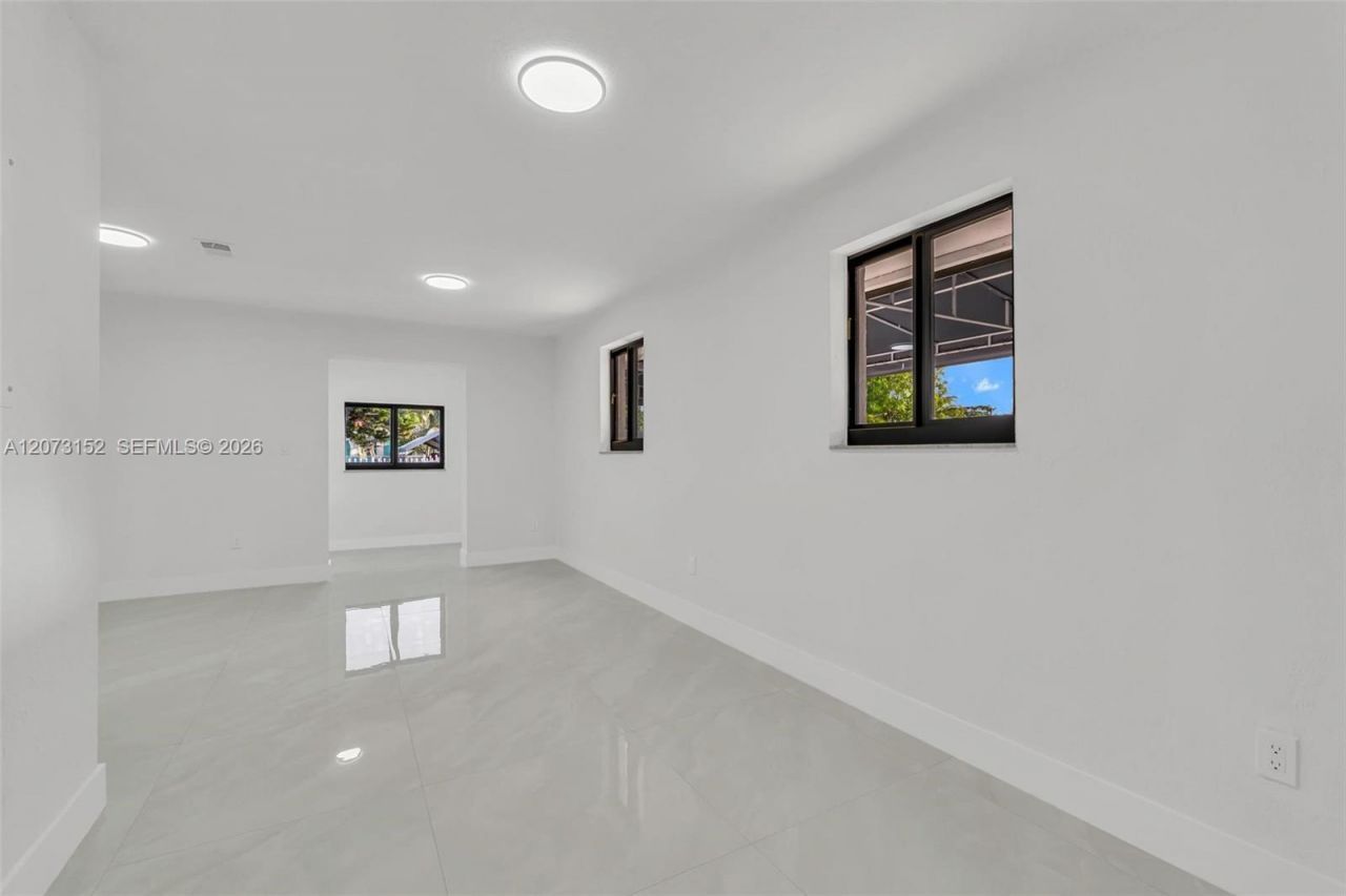 11815 SW 222nd St , Miami, FL 33170 Photo