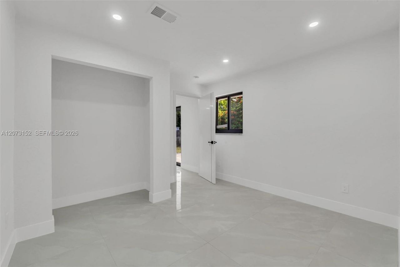 11815 SW 222nd St , Miami, FL 33170 Photo