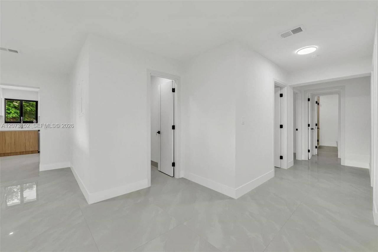 11815 SW 222nd St , Miami, FL 33170 Photo