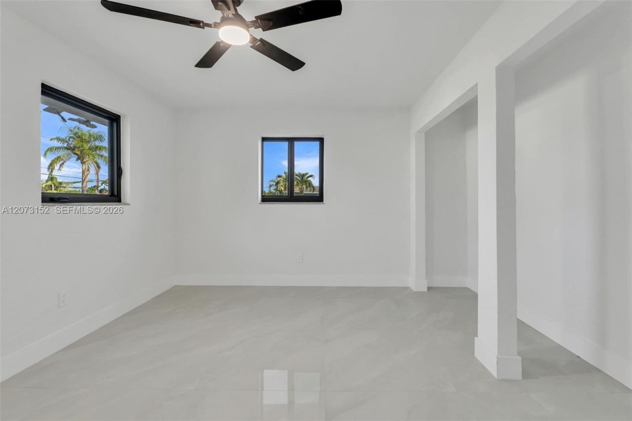 11815 SW 222nd St , Miami, FL 33170 Photo