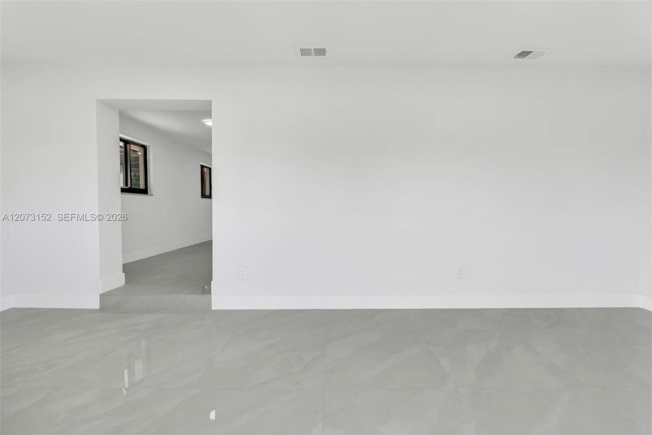 11815 SW 222nd St , Miami, FL 33170 Photo