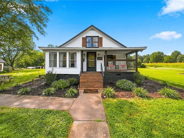 5638 Greenhorn Road, Roaring River, NC 28669