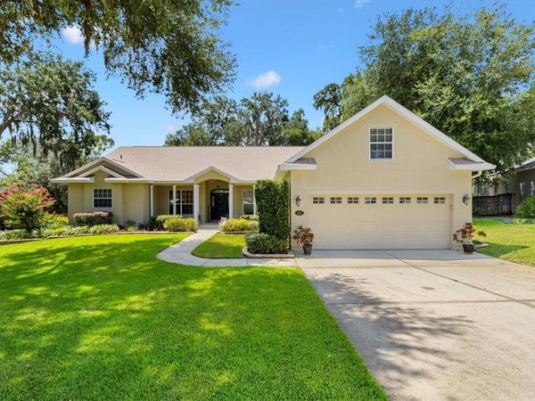 4307 SERENE CIRCLE , FRUITLAND PARK, FL 34731
