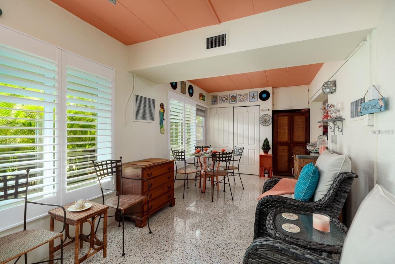4032 57th Street N, Unit 166, Kenneth City, FL 33709 Photo