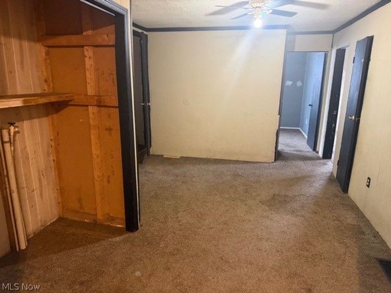1112 N Water Street , Uhrichsville, OH 44683 Photo 6