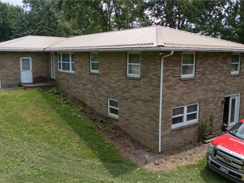 4170 Maplelynn Street SW, Canton, OH 44706 Photo 2
