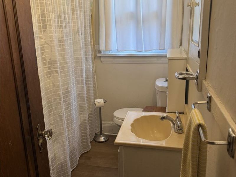 689 Schiller Avenue , Unit 3, Akron, OH 44310 Photo 6