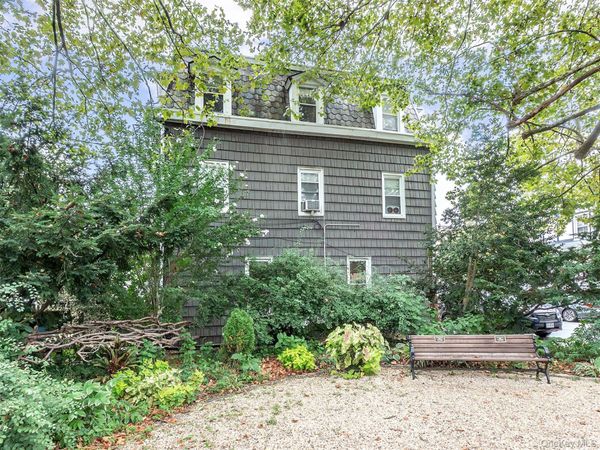 76 Summit Avenue, Unit 3rd Floor, Sea Cliff, NY 11579