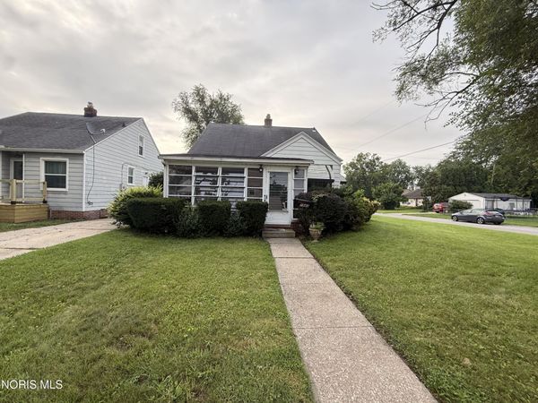 1943 Glencairn Avenue, Toledo, OH 43614