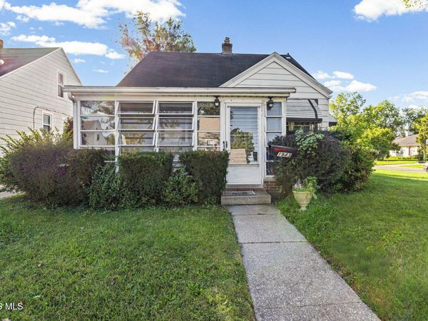 1943 Glencairn Avenue, Toledo, OH 43614