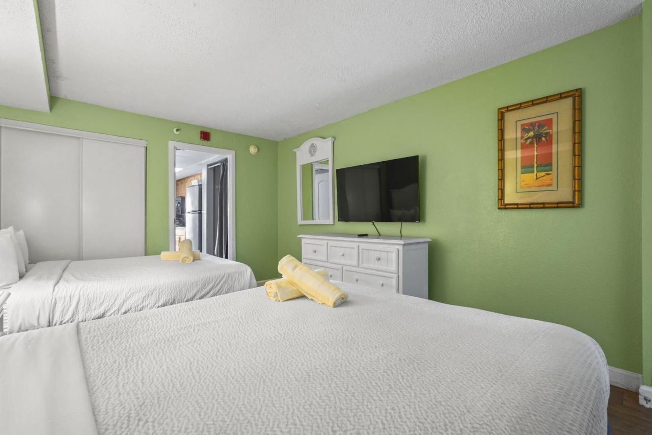 6804 N Ocean Blvd. Photo 8