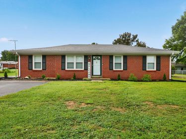 1381 Mackville Road, Harrodsburg, KY 40330
