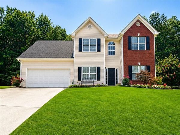 1586 Riesling Drive , Dacula, GA 30019