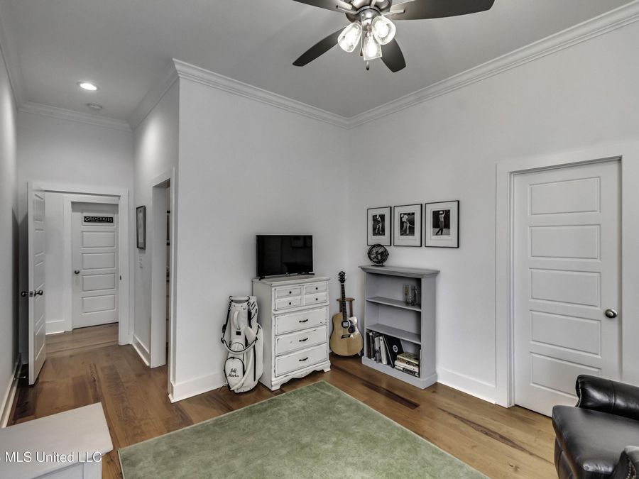 Property Image 31