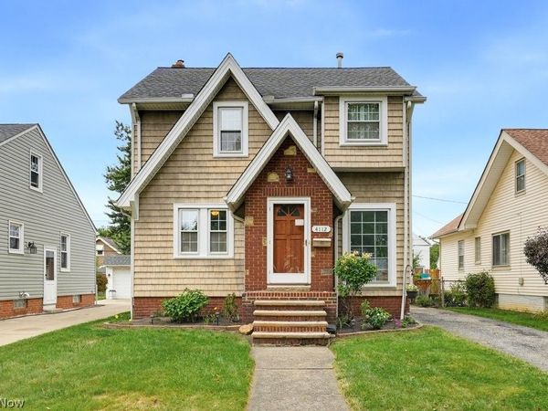 4112 W 158th Street , Cleveland, OH 44135