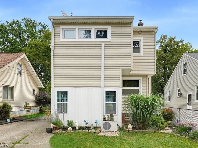 4112 W 158th Street, Cleveland, OH 44135 Photo 4
