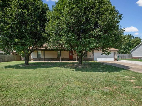 267 NANCYE REEDER DR, Munford, TN 38058