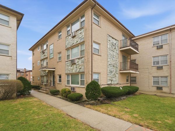 7709 W Marwood Avenue , Unit 3N, Elmwood Park, IL 60707