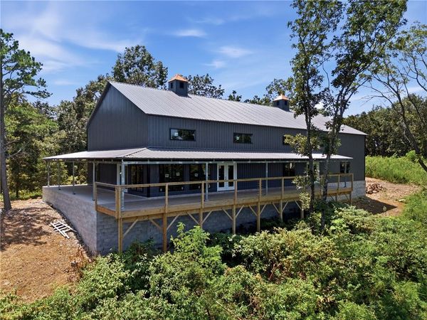 976 County Road 220 , Eureka Springs, AR 72631