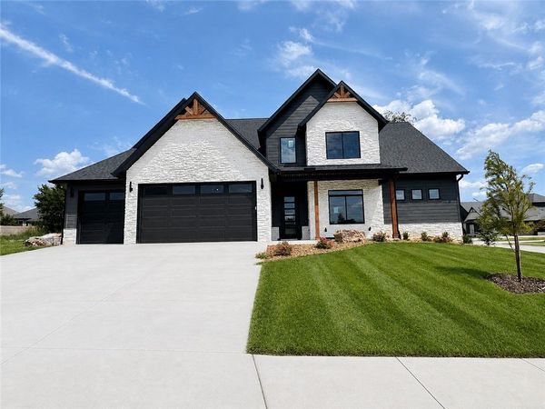 3600 Bearpaw Path , Bentonville, AR 72712