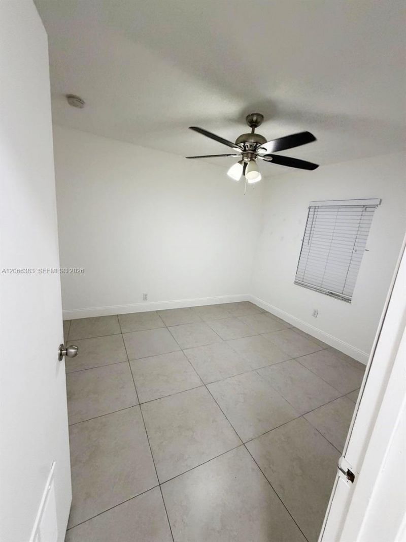 716 SW 11th Ave , Unit B, Homestead, FL 33030 Photo