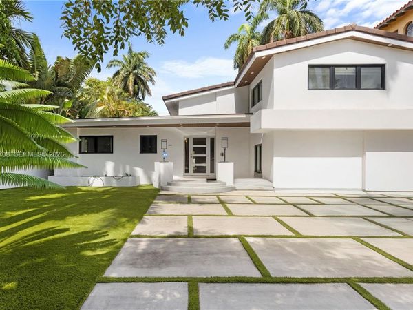 2388 Prairie Ave, Miami Beach, FL 33140