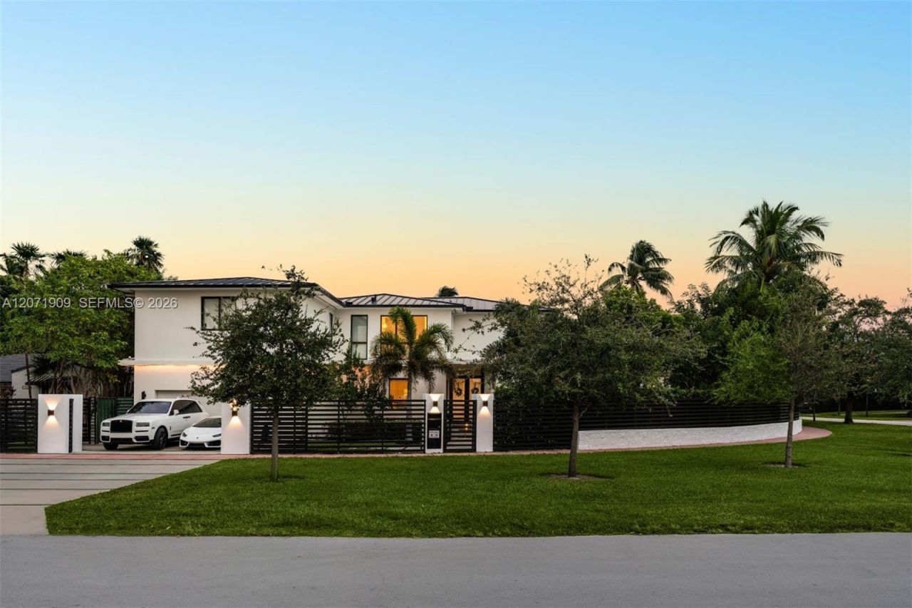 795 Lakeview Dr , Miami Beach, FL 33140 Photo