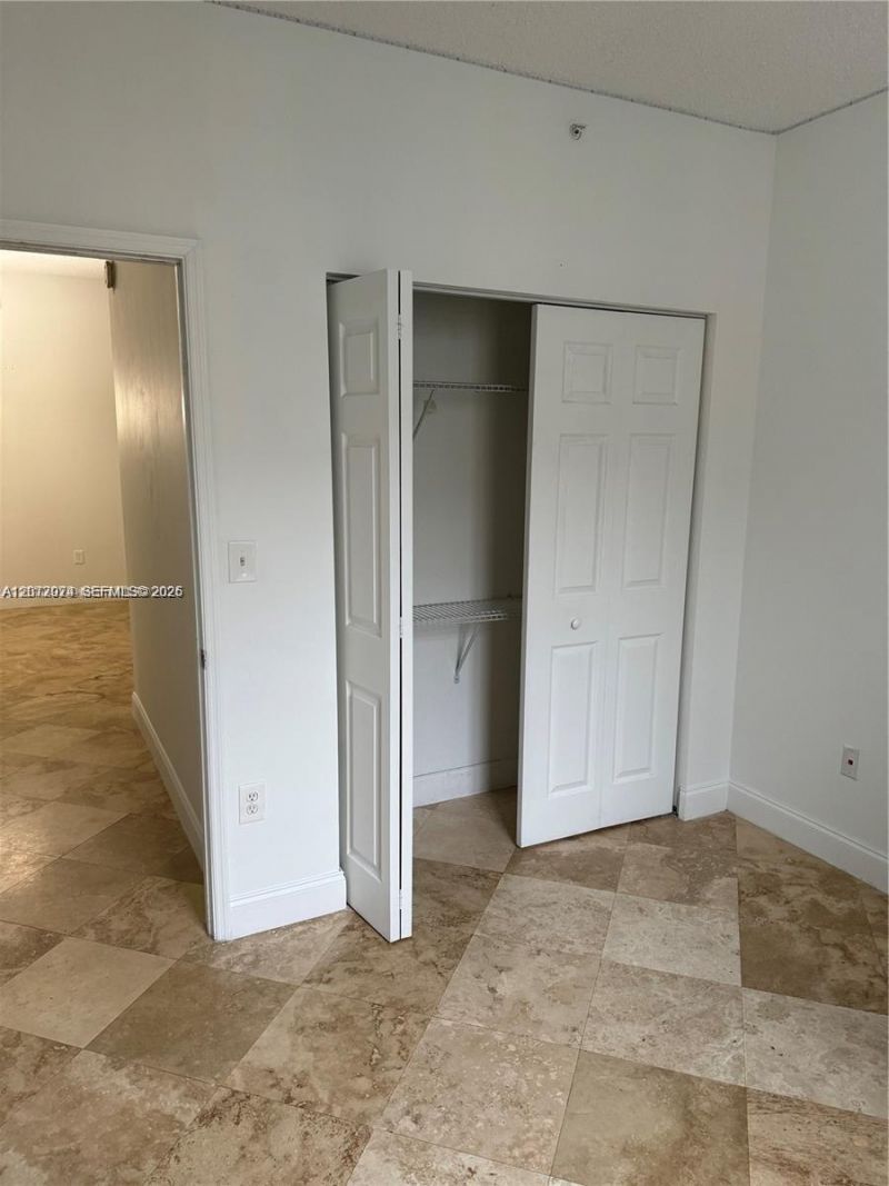 5091 NW 7th St , Unit 615, Miami, FL 33126 Photo