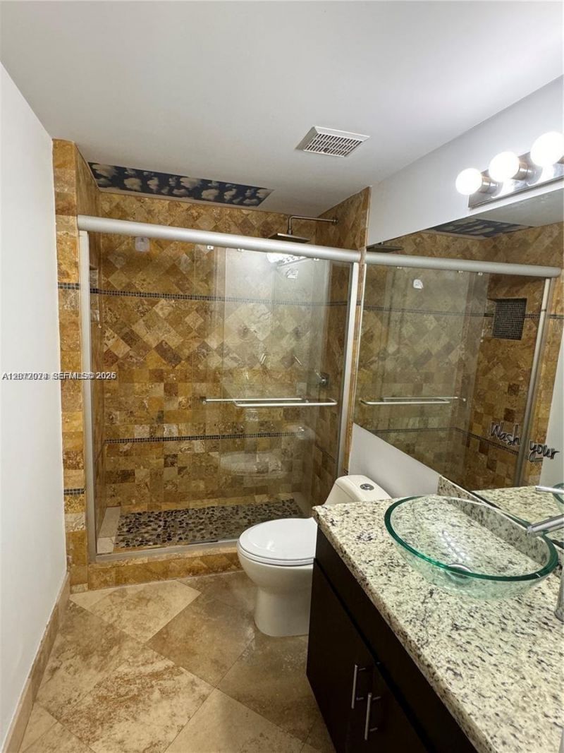 5091 NW 7th St , Unit 615, Miami, FL 33126 Photo