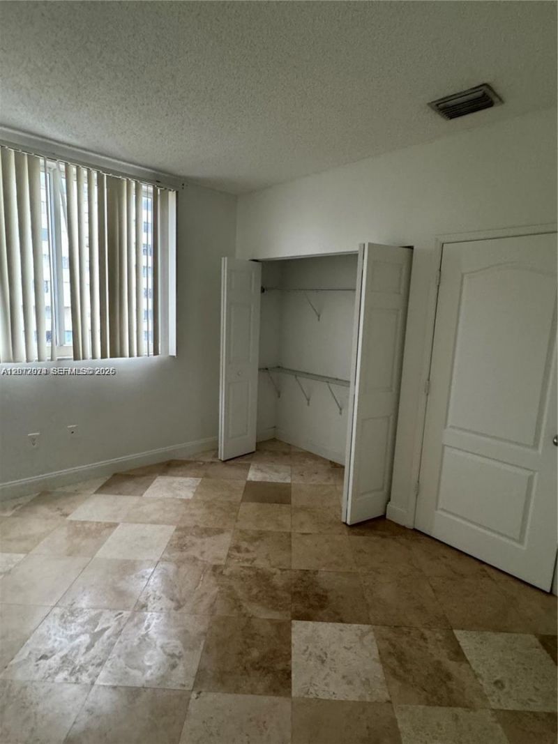 5091 NW 7th St , Unit 615, Miami, FL 33126 Photo