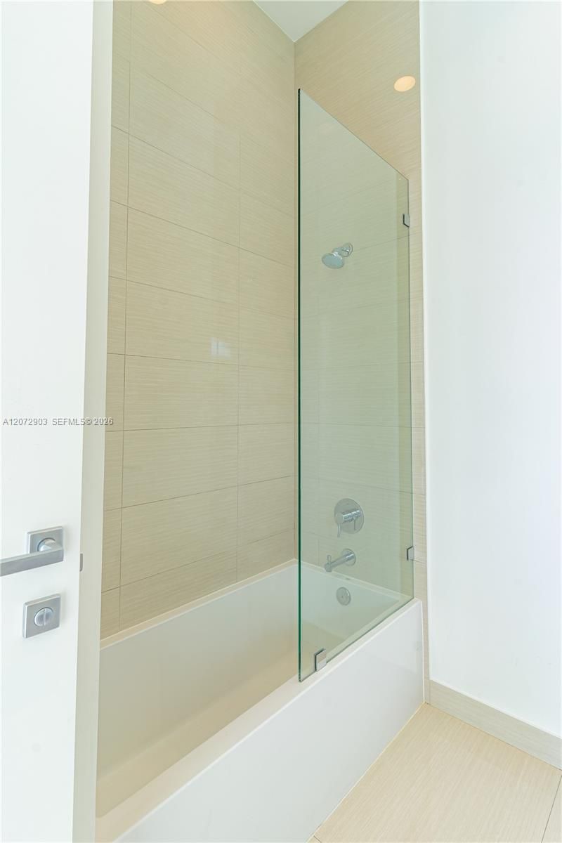 3250 NE 188th St , Unit 101, Aventura, FL 33180 Photo