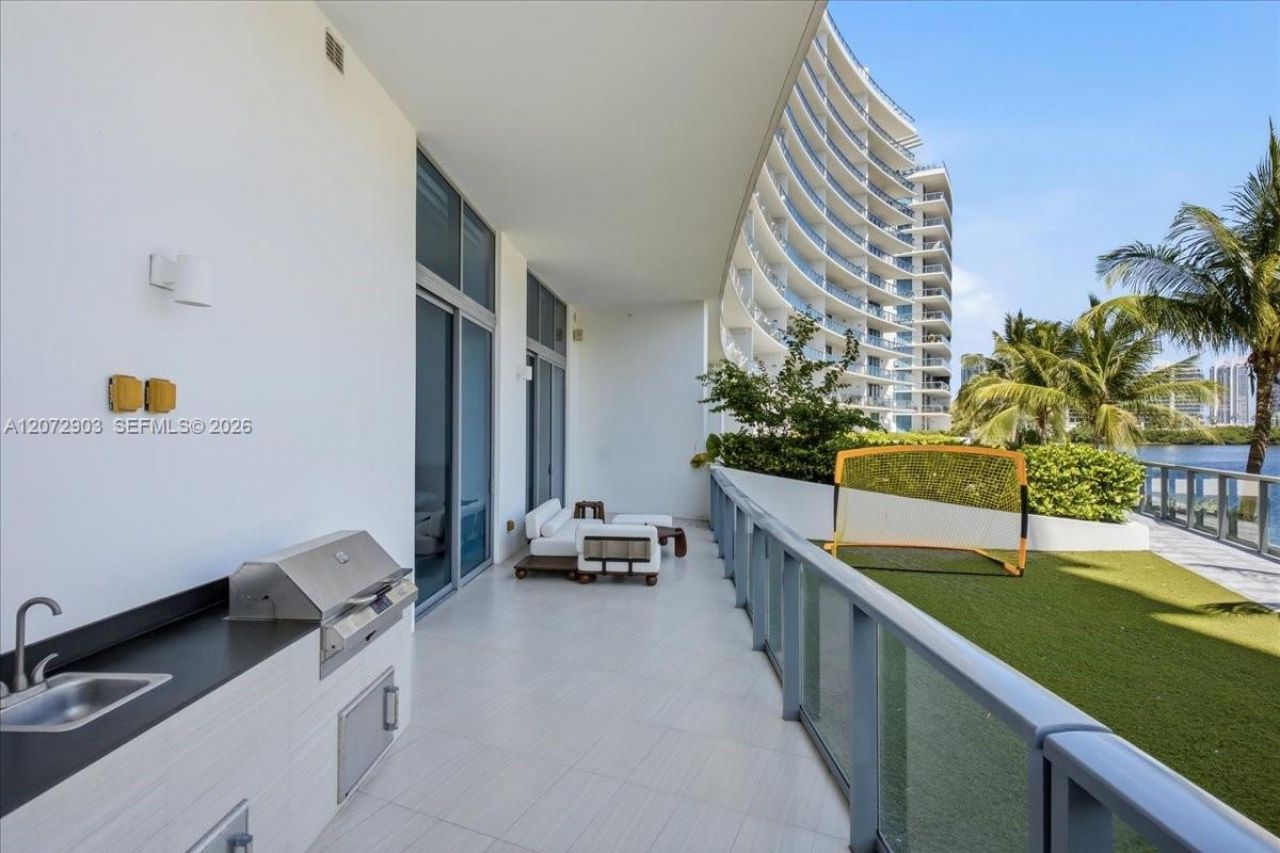 3250 NE 188th St , Unit 101, Aventura, FL 33180 Photo