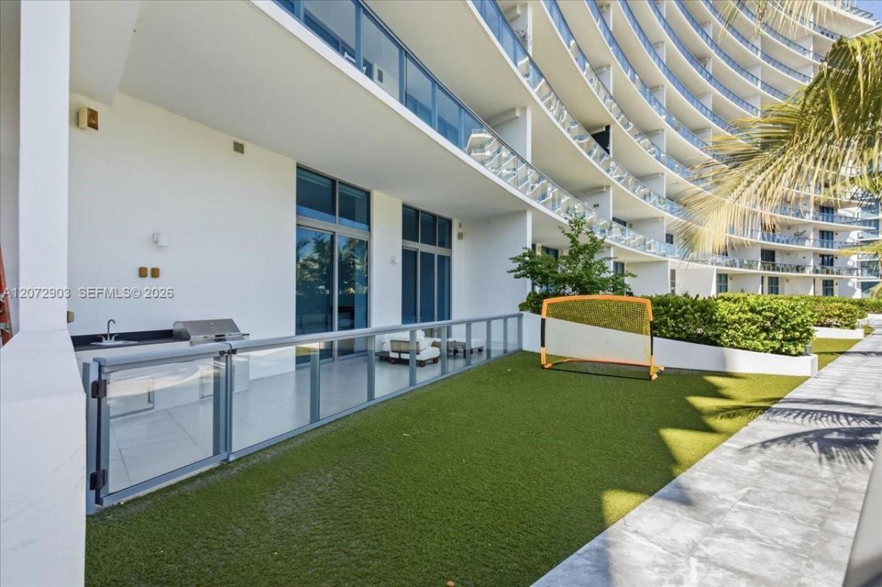 3250 NE 188th St , Unit 101, Aventura, FL 33180 Photo