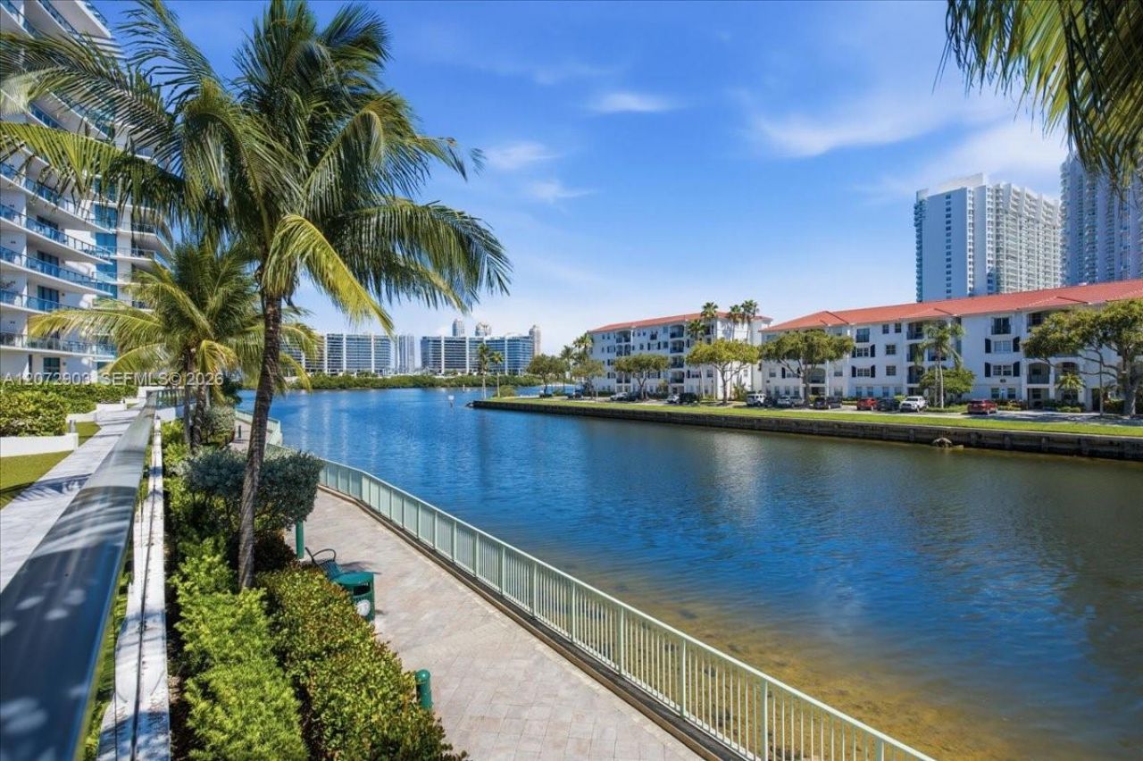 3250 NE 188th St , Unit 101, Aventura, FL 33180 Photo
