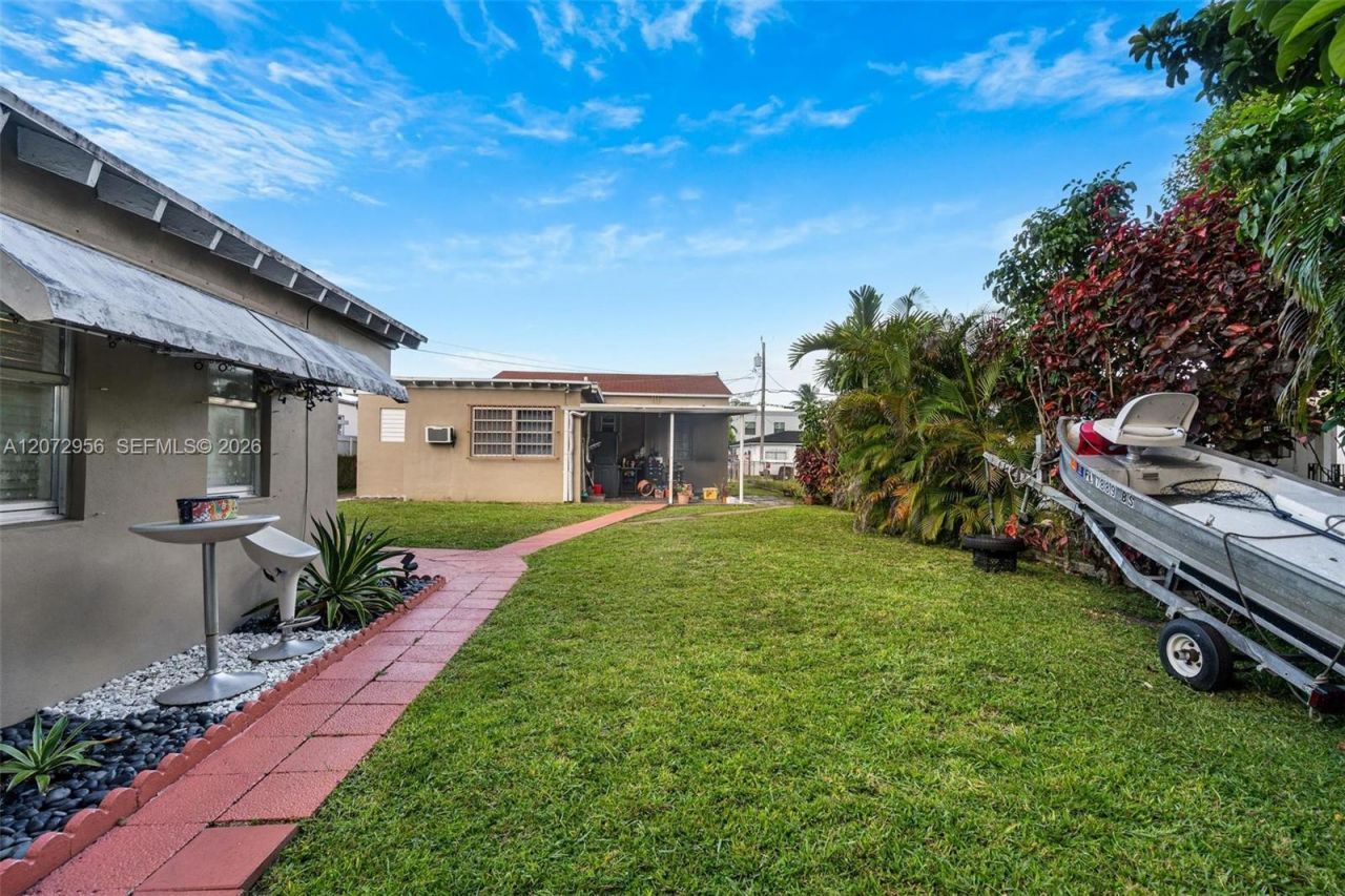 2364 SW 14th St , Miami, FL 33145 Photo