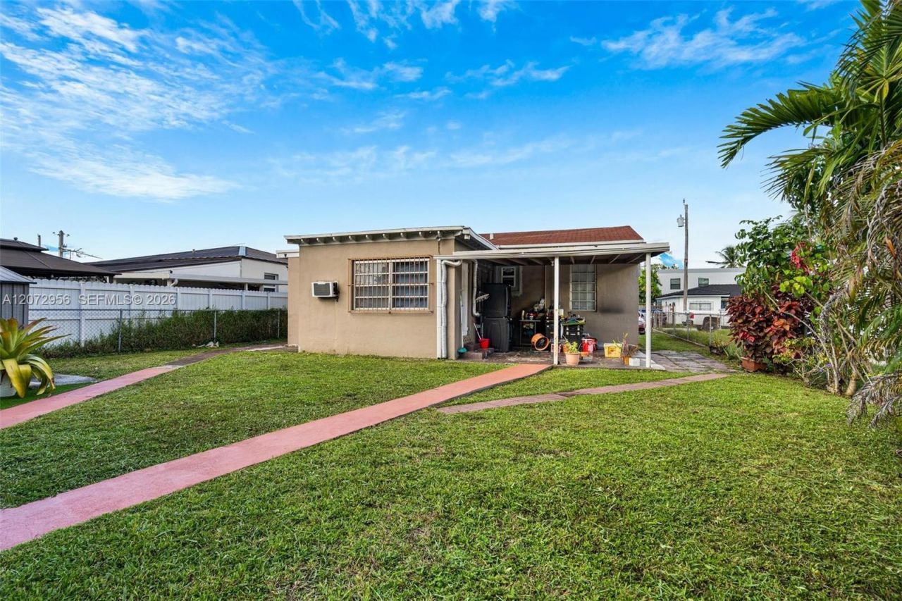 2364 SW 14th St , Miami, FL 33145 Photo