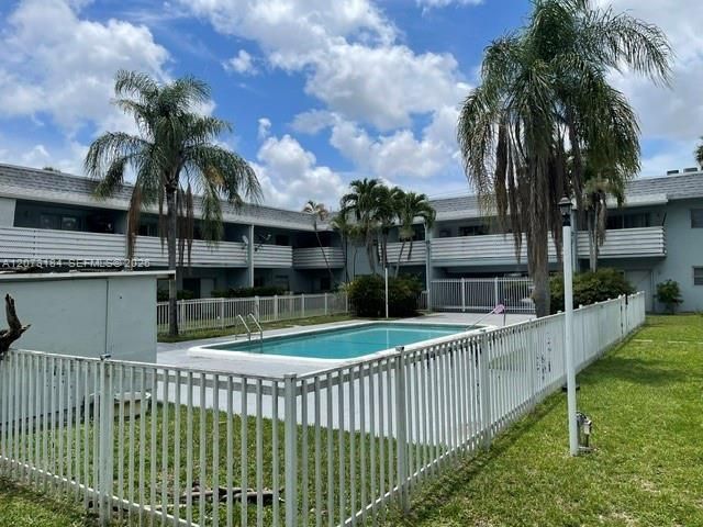 4251 NW 5th St , Unit 112, Plantation, FL 33317 Photo