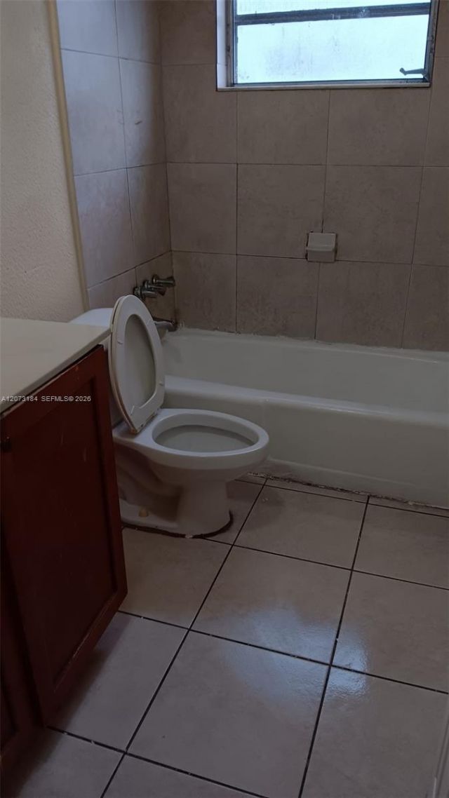 4251 NW 5th St , Unit 112, Plantation, FL 33317 Photo