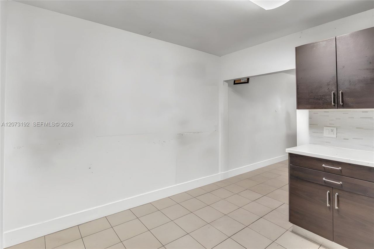 2180 NW 30th St , Miami, FL 33142 Photo