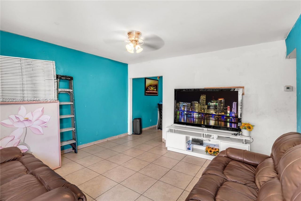 2180 NW 30th St , Miami, FL 33142 Photo