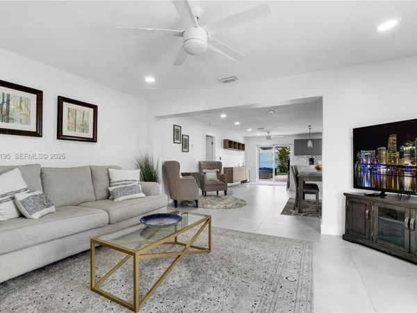 617 NW 30th Ct, Wilton Manors, FL 33311