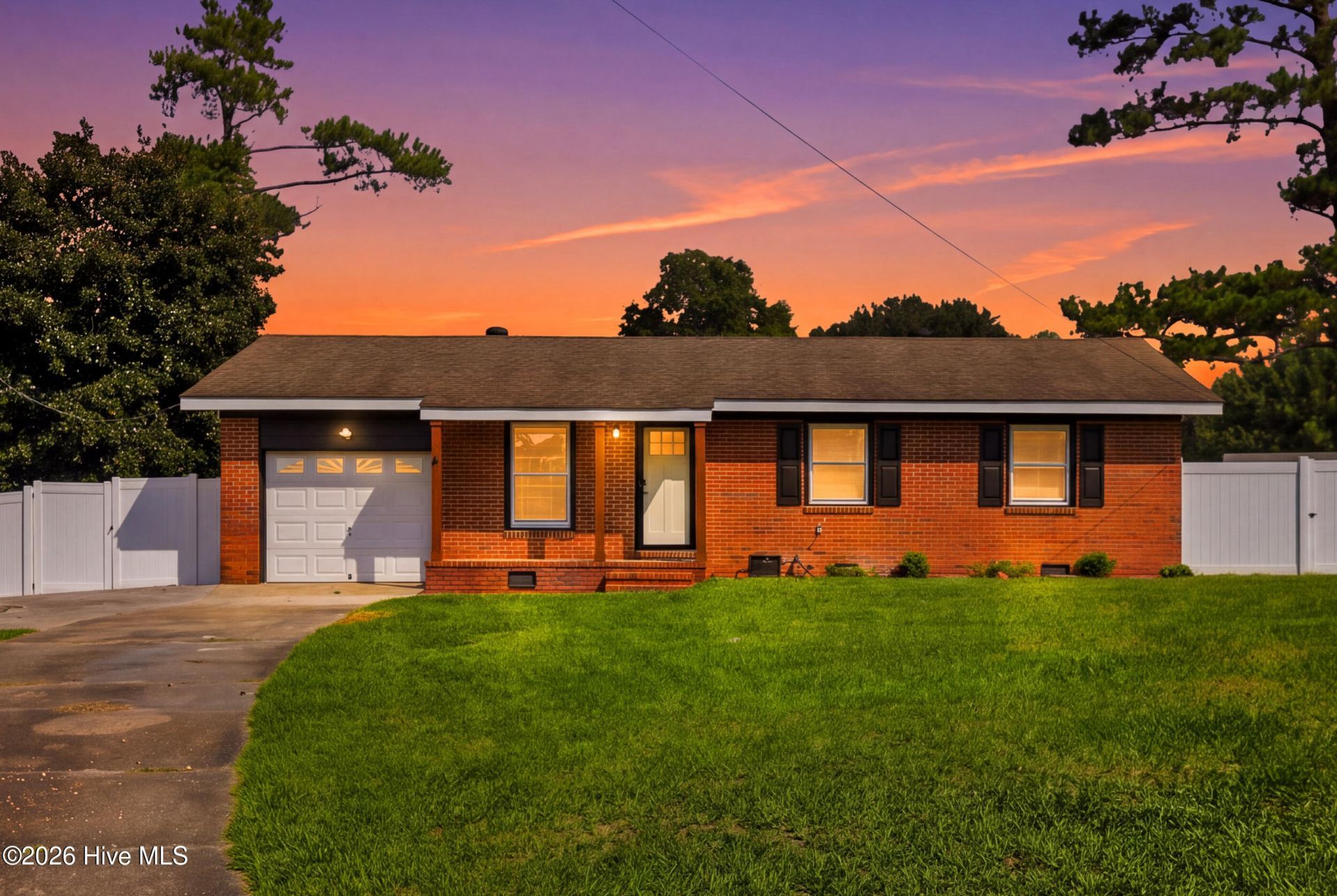 317 Sterling Court, Jacksonville, NC 28546 Main Photo