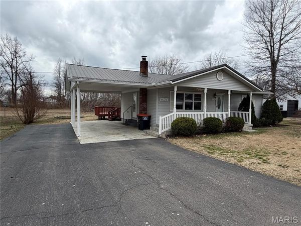 306 South Street , Advance, MO 63730