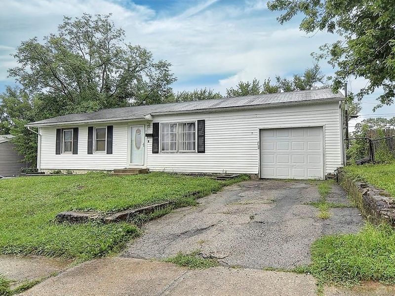 243 W Garland Avenue, Fairborn, OH 45324 Photo 2