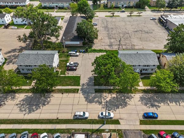 1842 EVANS STREET, Oshkosh, WI 54901