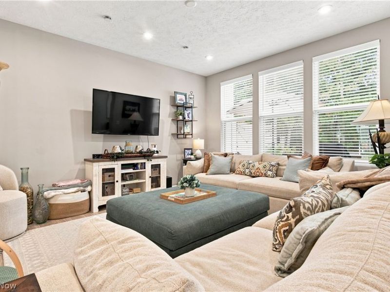 27878 Birchwood Court , Westlake, OH 44145 Photo 10