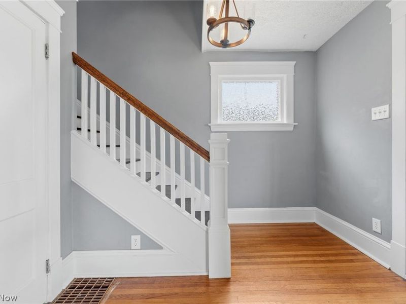 384 Bank Street , Painesville, OH 44077 Photo 2