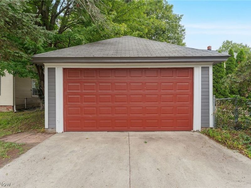 384 Bank Street , Painesville, OH 44077 Photo 41