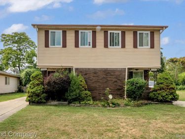 27065 Dowland Street, Warren, Mi 48092
