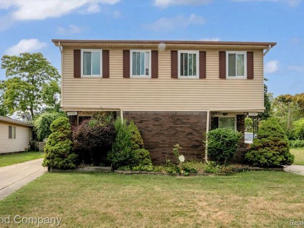 27065 Dowland Street, Warren, Mi 48092
